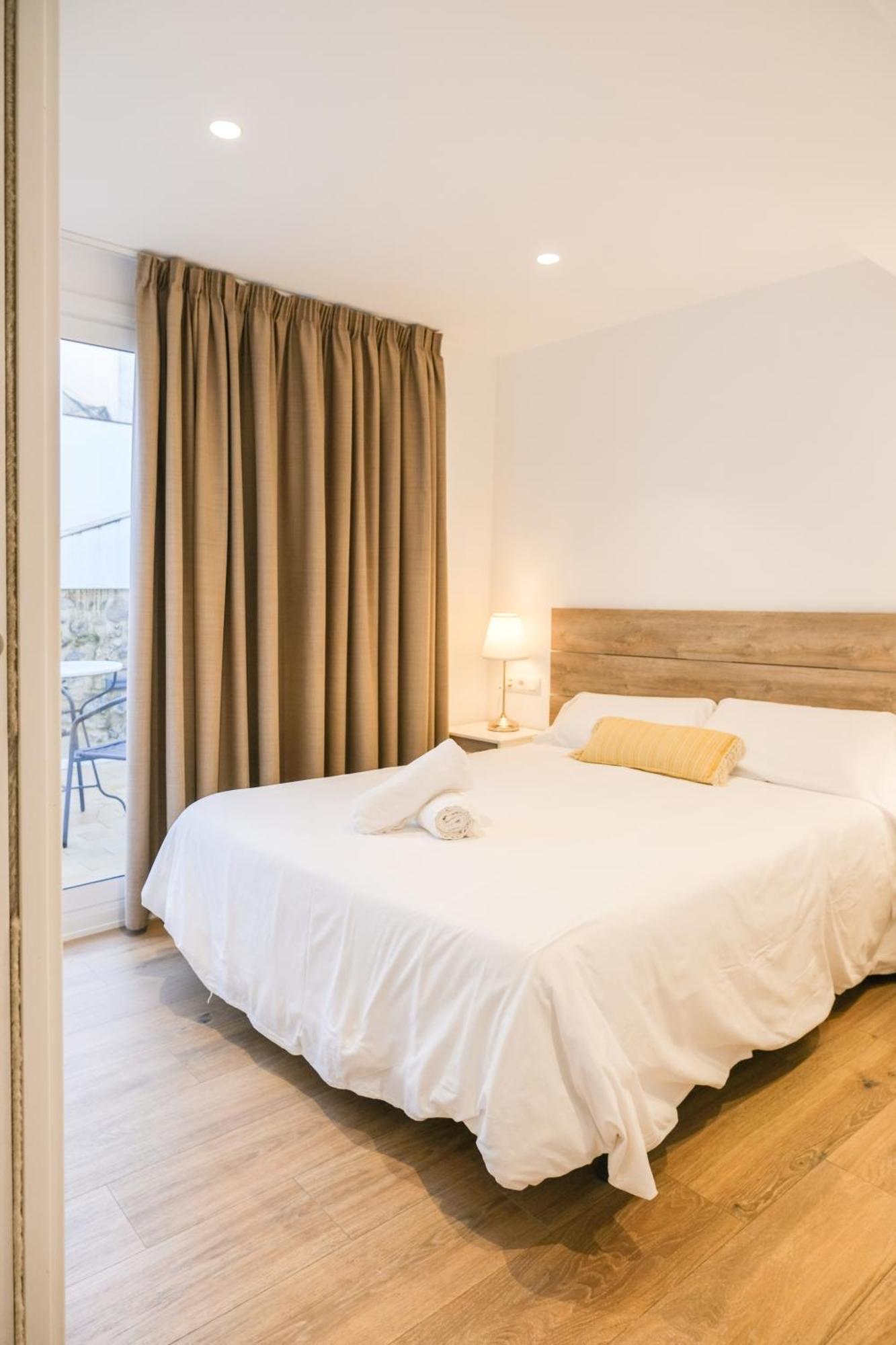 Ganganell Atic Apartamento Con Terraza En Besalu Besalú Exterior foto