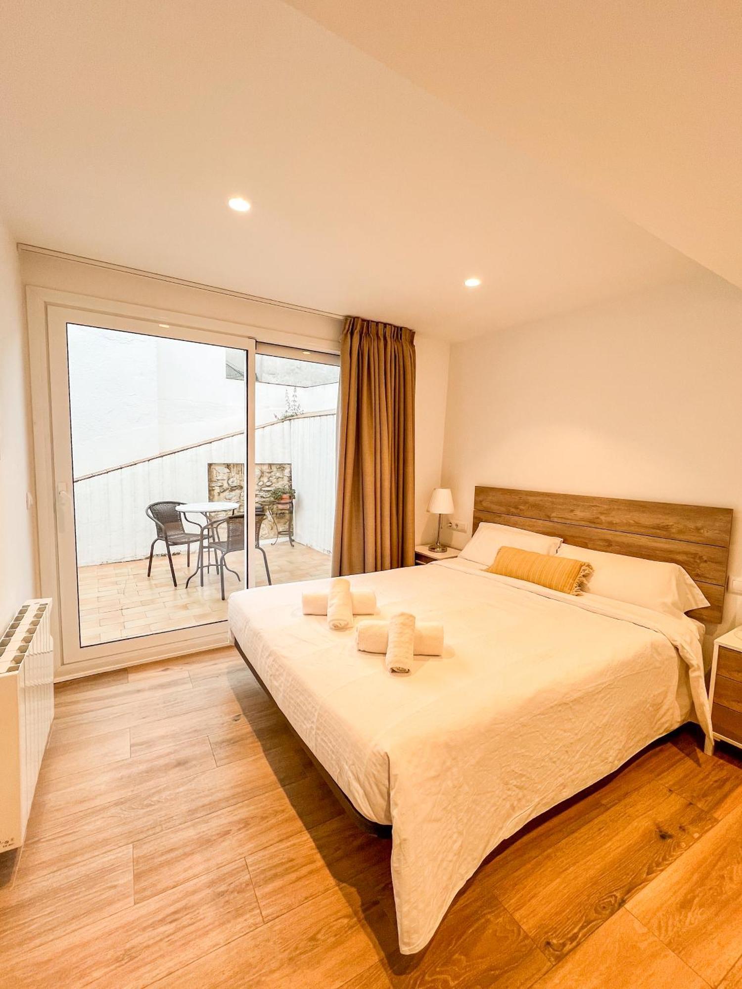 Ganganell Atic Apartamento Con Terraza En Besalu Besalú Exterior foto